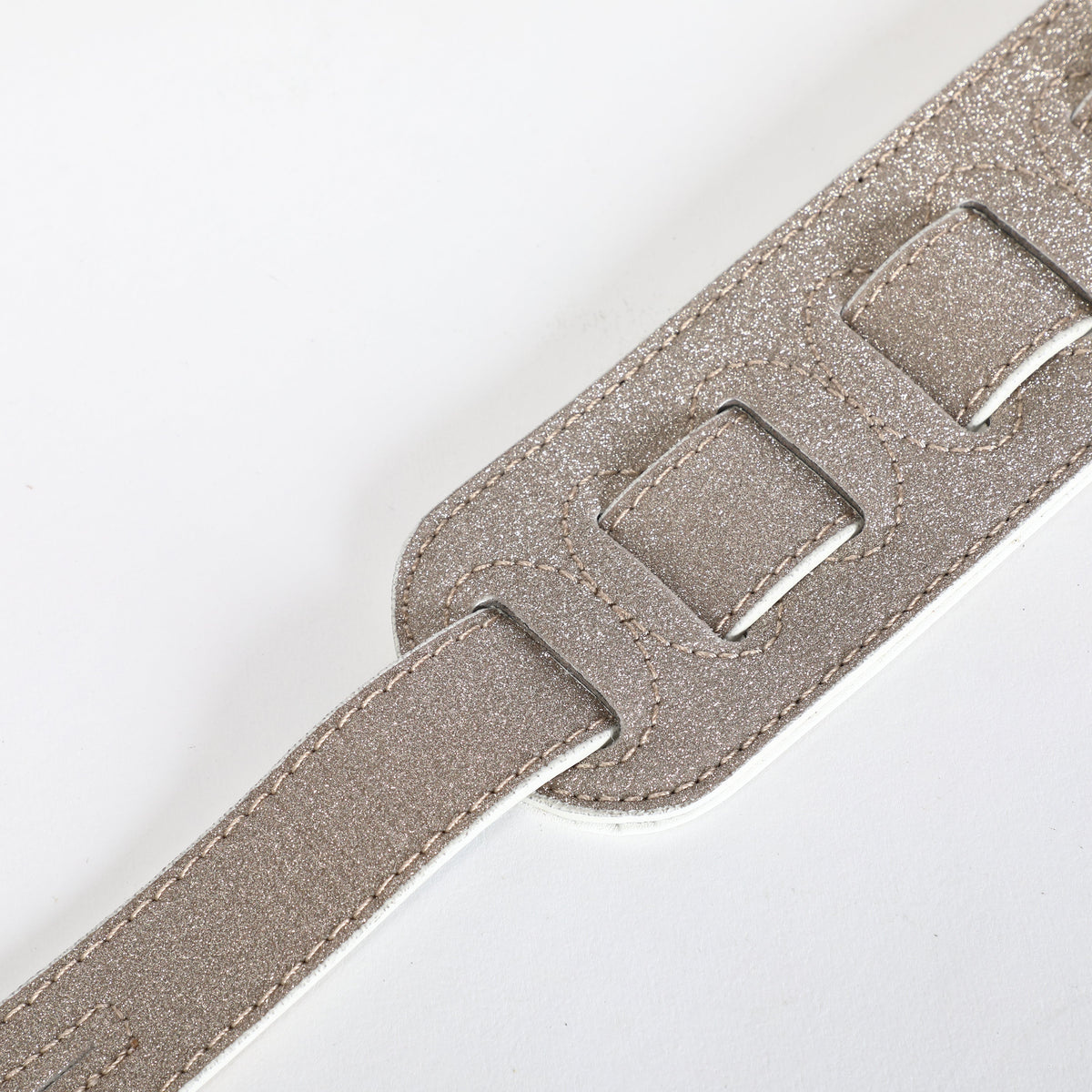 ISUZI SPK21 gold sparkle guitar strap – view 3 of 3