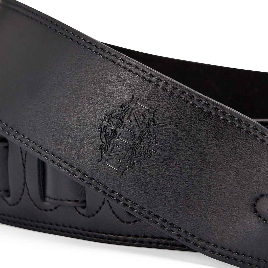 ISUZI LP-202BK leather guitar strap with black stitching – view 2 of 3