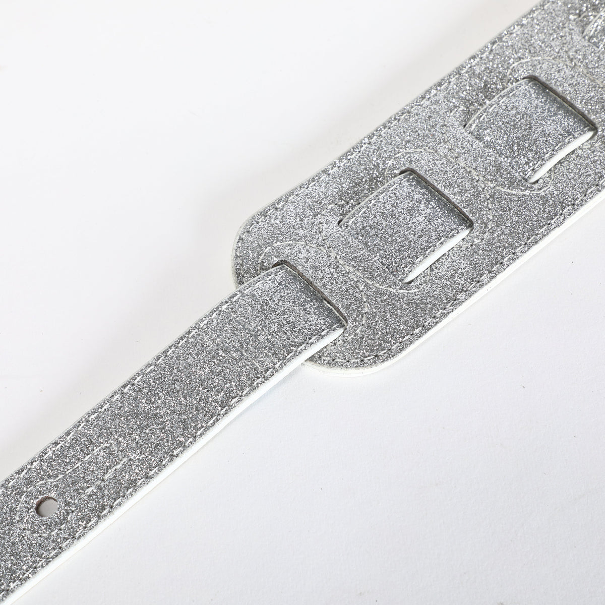 ISUZI SPK20 silver sparkle guitar strap – view 3 of 3