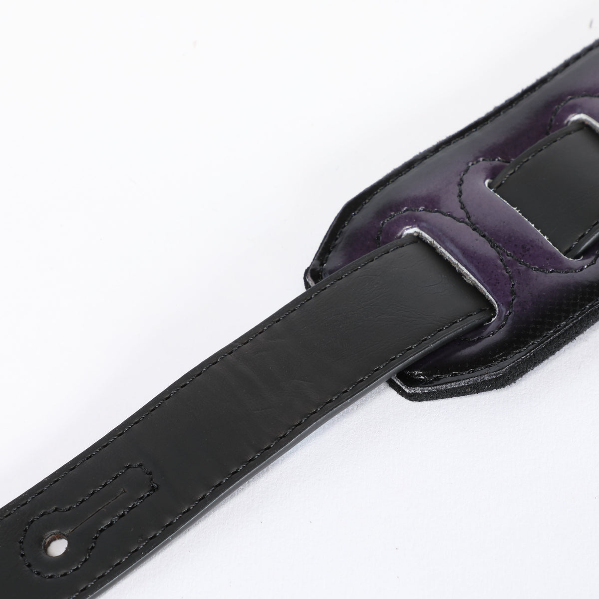 ISUZI VSG01-6 black and purple leather guitar strap – view 2 of 3