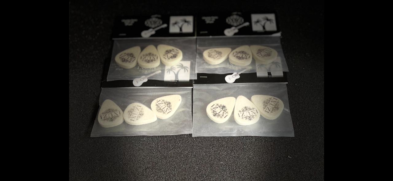 ISUZI Plectrum Bundle 4 x KUP-30 Felt Packs